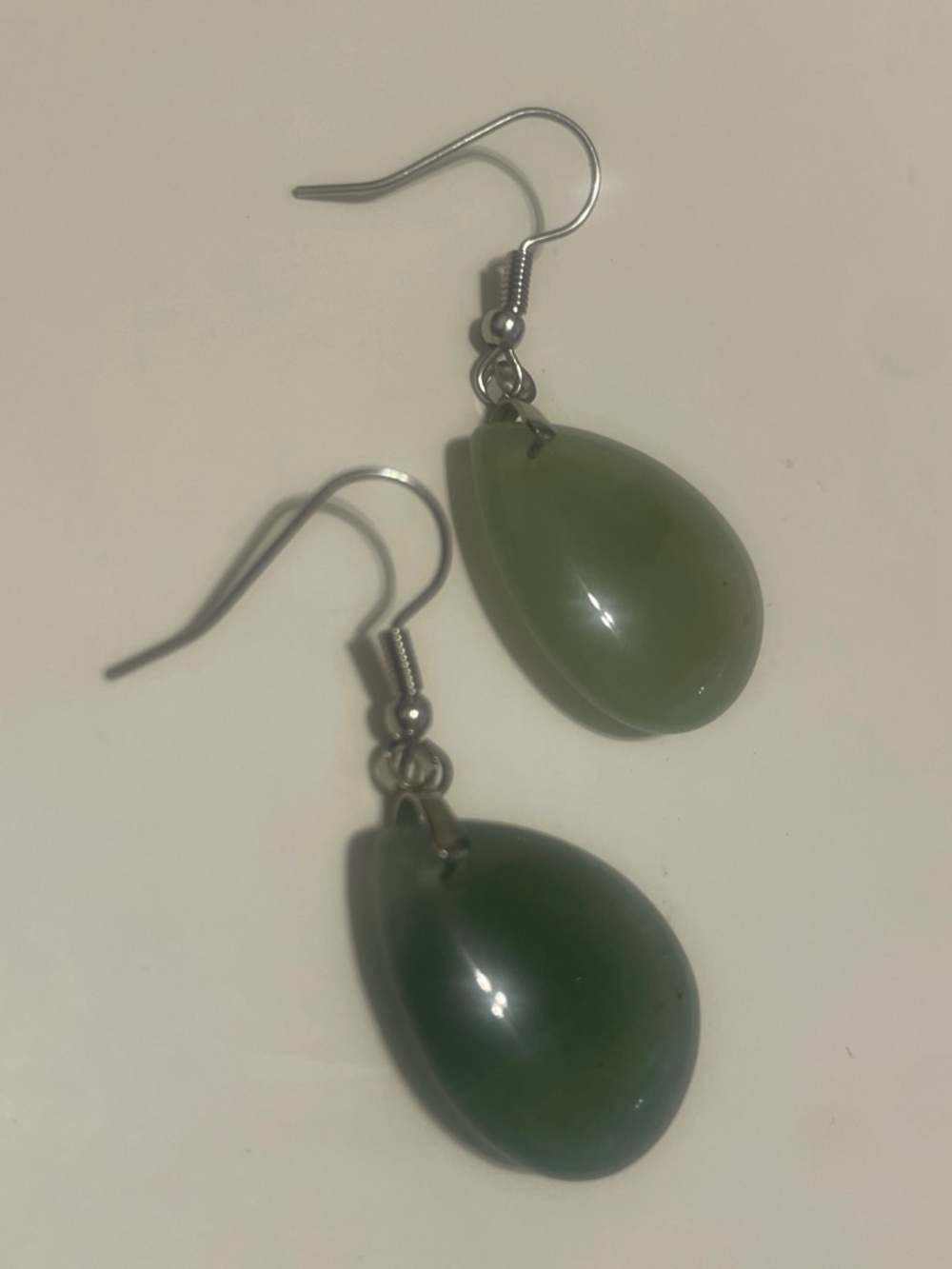 2 differents colors Green Teardrop Dangle Earrings - Unbranded